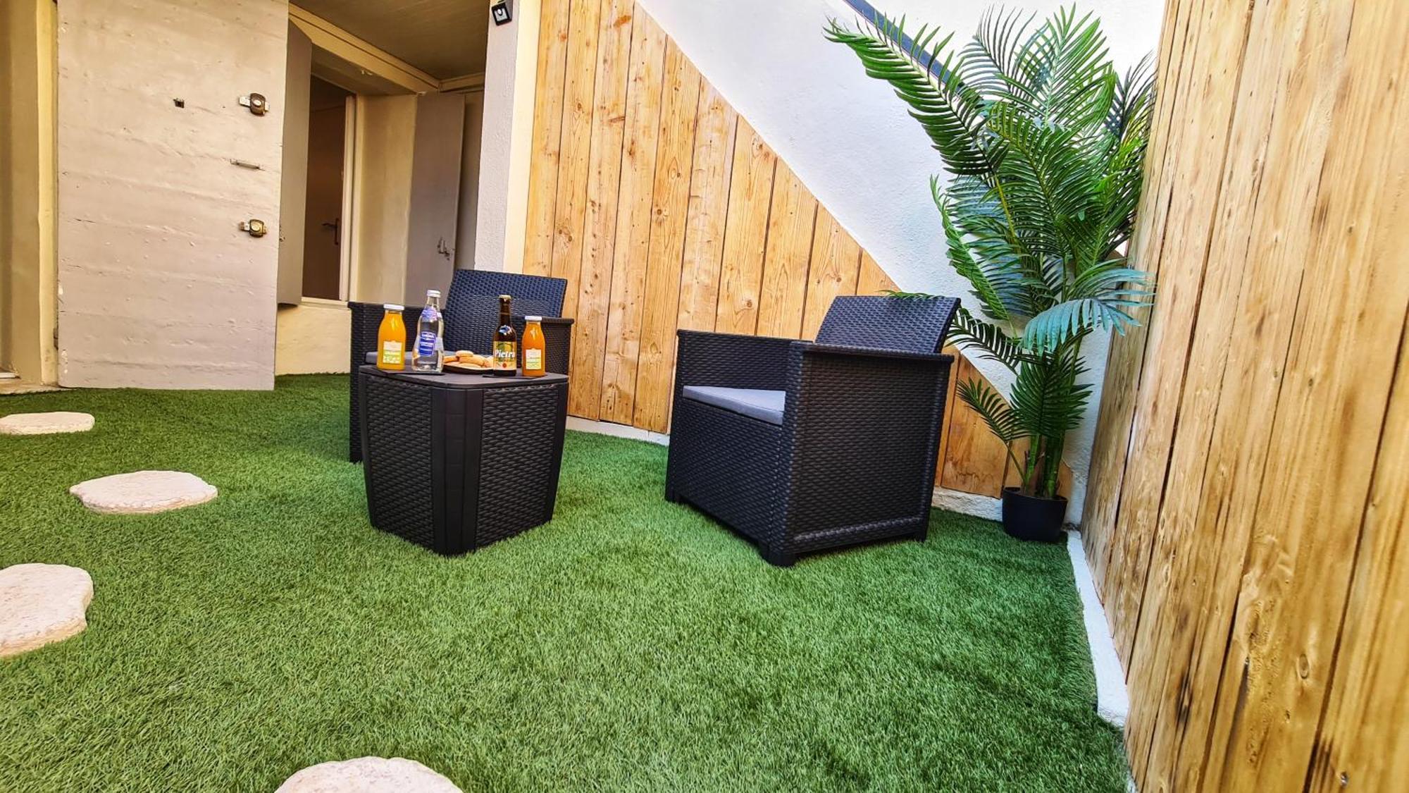 T2 Chambre Miroir Jardin Et Parking Prive Marsella Exterior foto